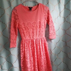 h&m mid sleeve lace dress